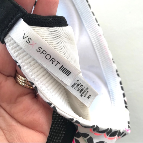 VSX VICTORIA SECRET sports bra 32D neon chevron - Picture 6 of 6